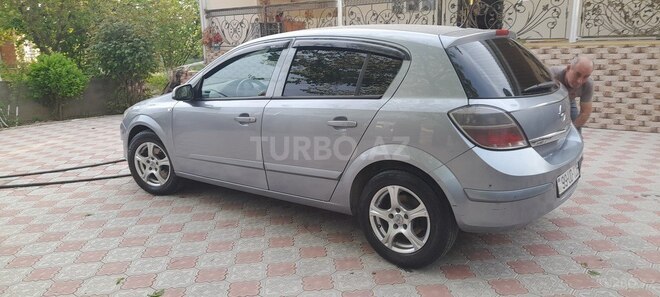 Opel Astra 2008, 315,000 km - 1.3 l - Qazax