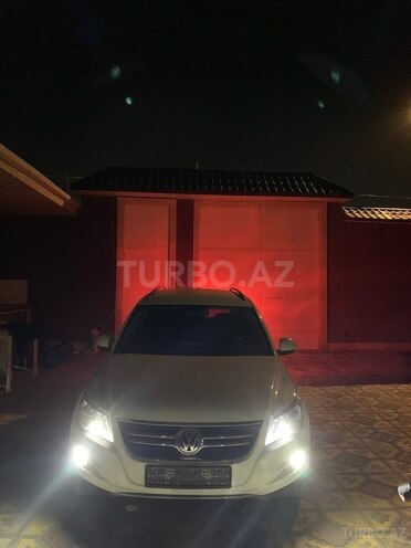 Volkswagen Tiguan 2009, 199,999 km - 2.0 l - Gəncə