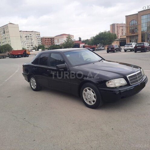 Mercedes C 200 1995, 300,000 km - 2.0 l - Sumqayıt