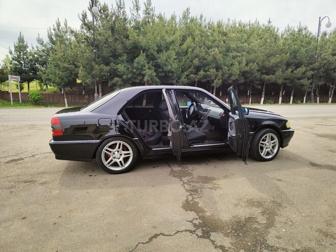 Mercedes C 180 1997, 410,000 km - 1.8 л - Qazax