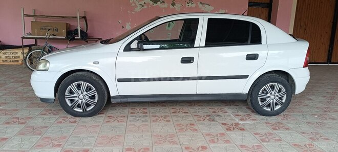 Opel Astra 2005, 350,000 km - 1.4 l - Qəbələ