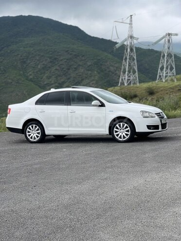Volkswagen Jetta 2010, 220,000 km - 1.6 l - Ağsu