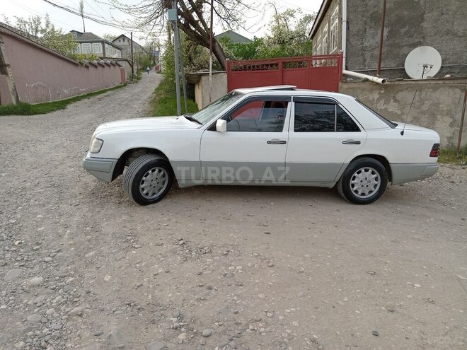 Mercedes E 220 1995, 500,000 km - 2.2 l - Sumqayıt