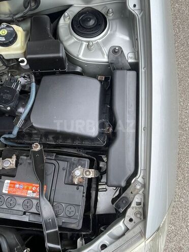 Toyota Corolla 2005, 233,200 km - 1.4 l - Sumqayıt