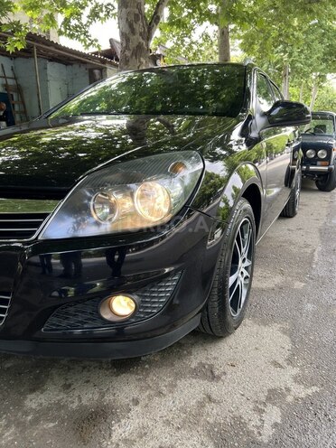 Opel Astra 2009, 226,400 km - 1.4 л - Mingəçevir