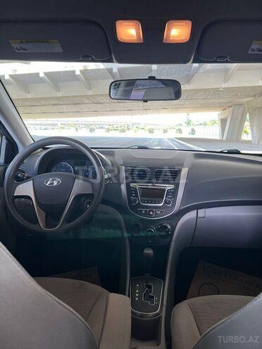 Hyundai Accent 2017, 82,501 km - 1.6 л - Bakı