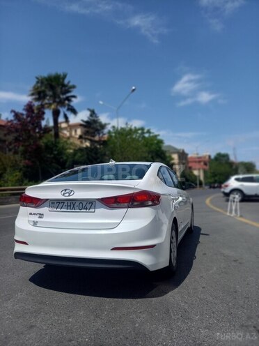 Hyundai Elantra 2016, 225,308 km - 2.0 л - Bakı