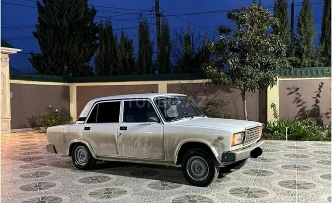 LADA (VAZ) 2107 2005, 99,000 km - 1.6 l - Quba