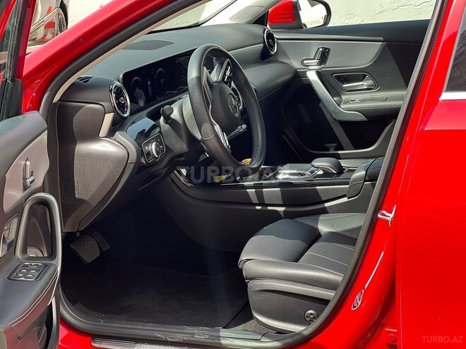 Mercedes A 200 2019, 64,000 km - 1.6 l - Bakı