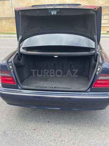 Mercedes E 280 1999, 293,000 km - 2.8 l - Bakı