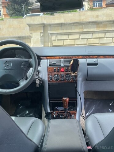 Mercedes E 280 1999, 293,000 km - 2.8 l - Bakı