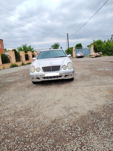 Mercedes E 270 2000, 500,000 km - 2.7 l - Bərdə