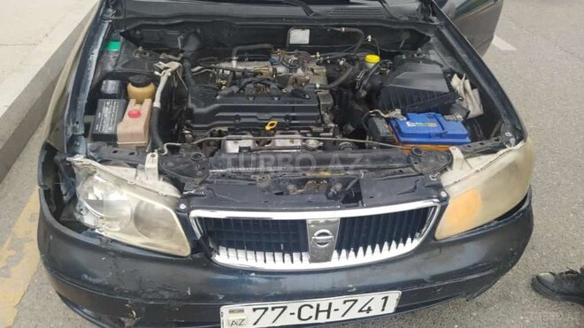 Nissan Sunny 2004, 450,000 km - 1.6 l - Bakı