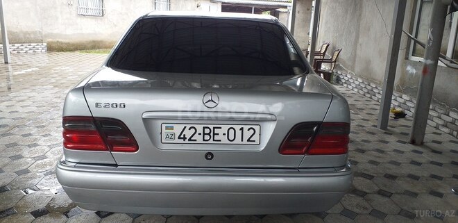 Mercedes E 200 1996, 930,000 km - 2.0 л - Masallı
