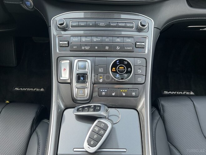 Hyundai Santa Fe 2023, 2,800 km - 1.6 л - Bakı