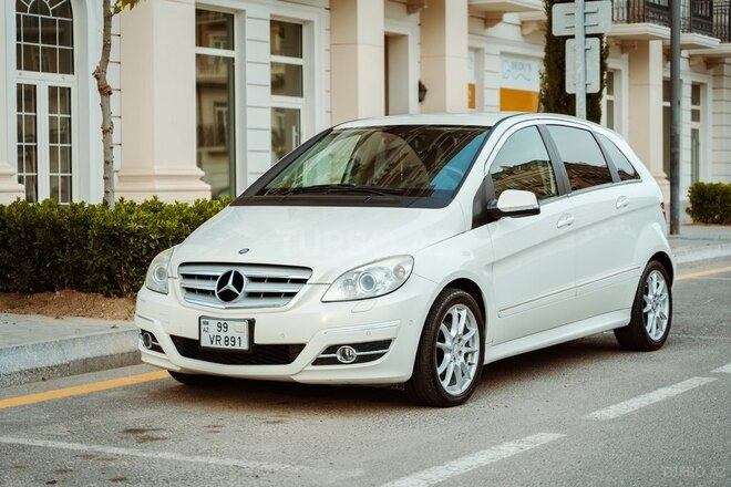 Mercedes B 180 2010, 118,000 km - 1.7 l - Bakı
