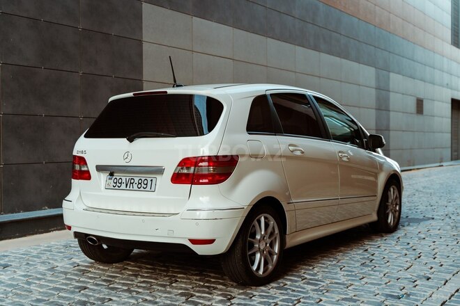 Mercedes B 180 2010, 118,000 km - 1.7 l - Bakı