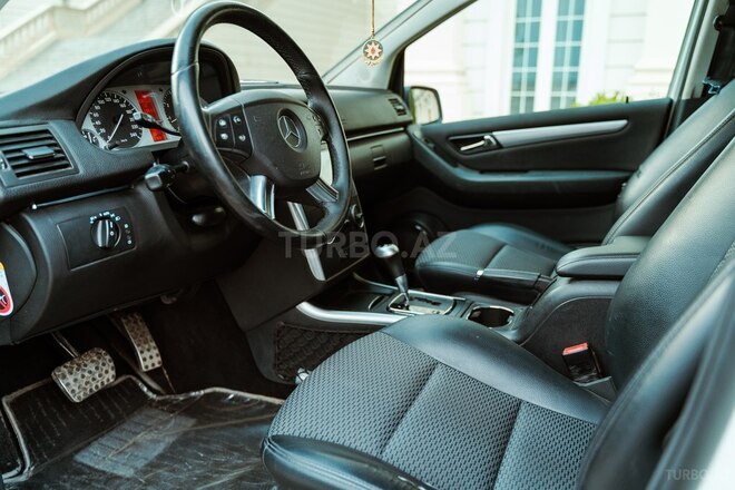 Mercedes B 180 2010, 118,000 km - 1.7 l - Bakı