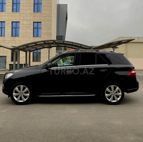 Mercedes ML 300 2014, 159,000 km - 3.5 л - Quba