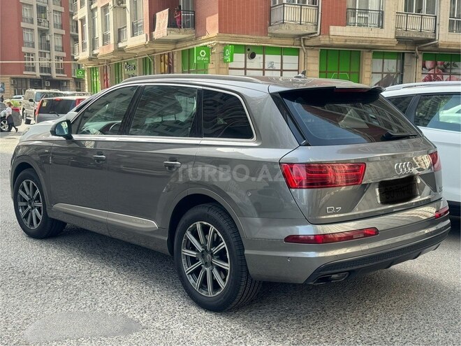Audi Q7 2015, 170,000 km - 3.0 l - Bakı