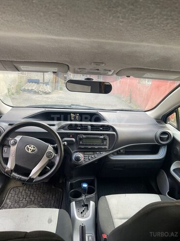 Toyota Prius C 2012, 183,457 km - 1.5 l - Bakı