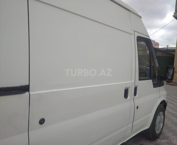 Ford Transit 2001, 391,000 km - 2.4 l - Quba