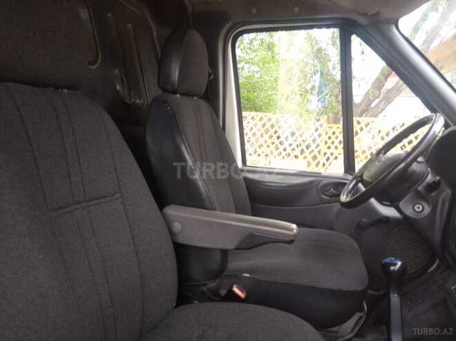 Ford Transit 2001, 391,000 km - 2.4 l - Quba