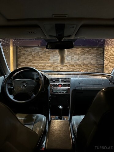 Mercedes C 230 1998, 260,000 km - 2.3 l - Bakı