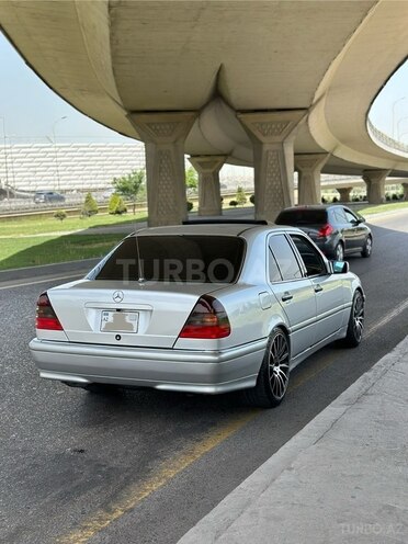 Mercedes C 230 1998, 260,000 km - 2.3 l - Bakı