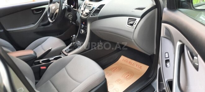 Hyundai Elantra 2015, 110,000 km - 1.8 l - Bakı