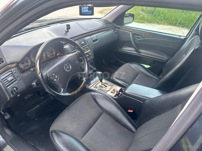 Mercedes E 270 2001, 510,000 km - 2.7 l - Salyan
