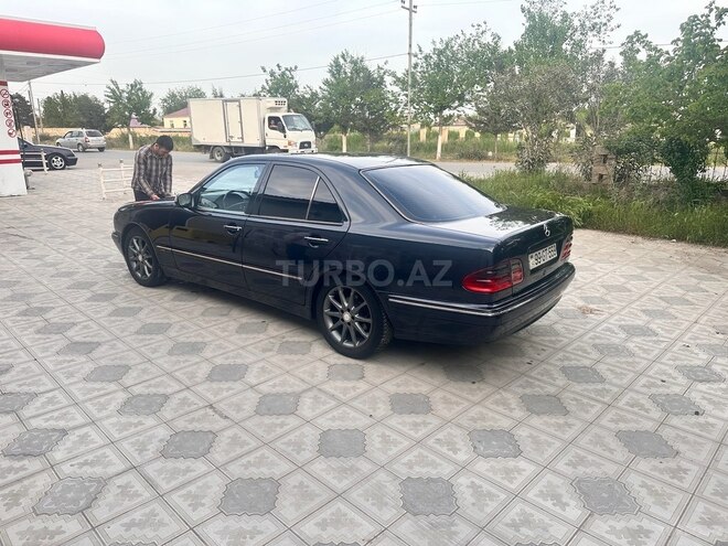 Mercedes E 270 2001, 510,000 km - 2.7 l - Salyan