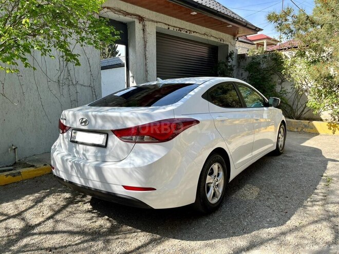 Hyundai Elantra 2015, 70,000 km - 1.8 л - Xırdalan