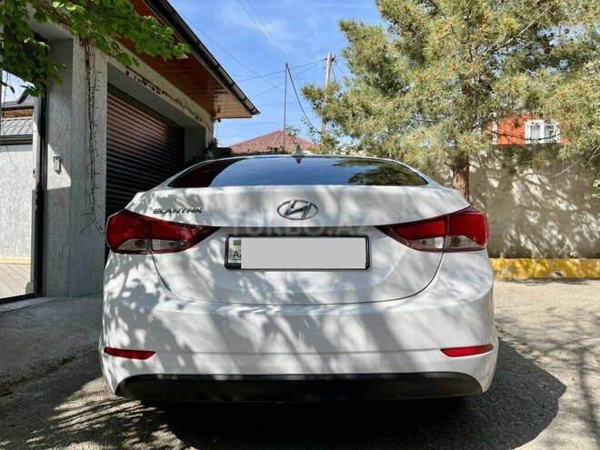 Hyundai Elantra 2015, 70,000 km - 1.8 л - Xırdalan