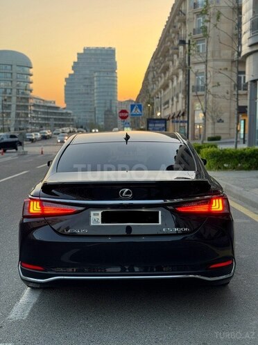 Lexus ES 300h 2022, 25,000 km - 2.5 л - Bakı
