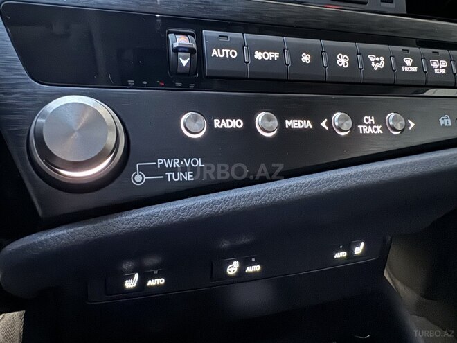 Lexus ES 300h 2022, 25,000 km - 2.5 л - Bakı