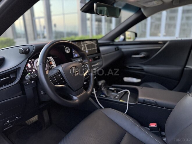Lexus ES 300h 2022, 25,000 km - 2.5 л - Bakı