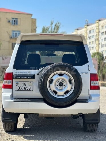 Mitsubishi Pajero 2000, 250,221 km - 2.0 l - Bakı