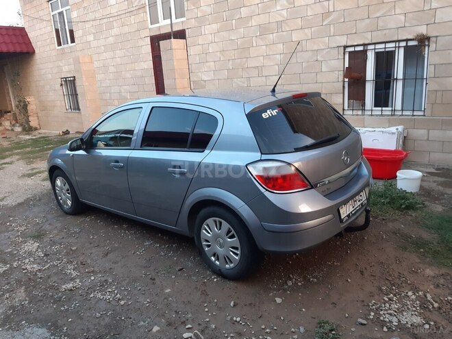 Opel Astra 2006, 200,000 km - 1.3 l - Şəmkir