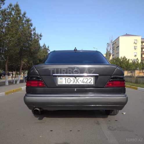 Mercedes E 200 1994, 318,755 km - 2.0 л - Bakı
