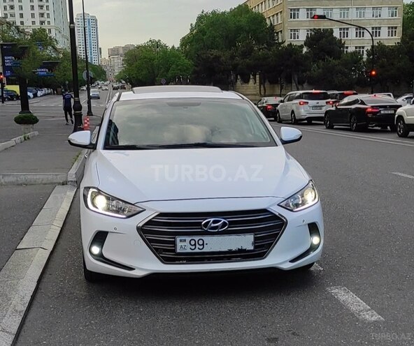 Hyundai Elantra 2016, 180,000 km - 1.6 l - Bakı