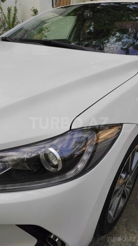 Hyundai Elantra 2016, 180,000 km - 1.6 l - Bakı