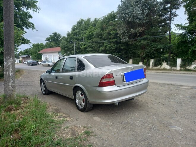 Opel Astra 1998, 240,000 km - 2.0 l - Masallı