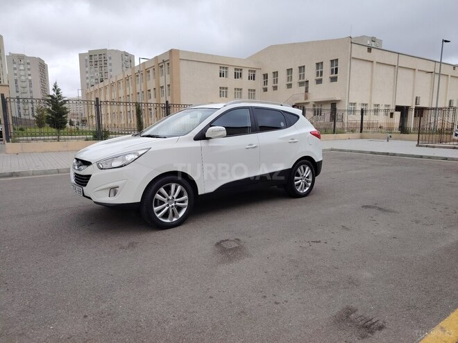 Hyundai Tucson 2011, 198,000 km - 2.0 l - Bakı