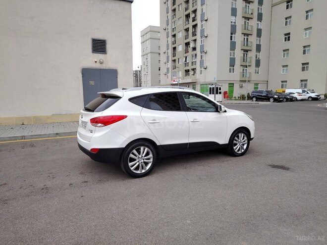 Hyundai Tucson 2011, 198,000 km - 2.0 l - Bakı