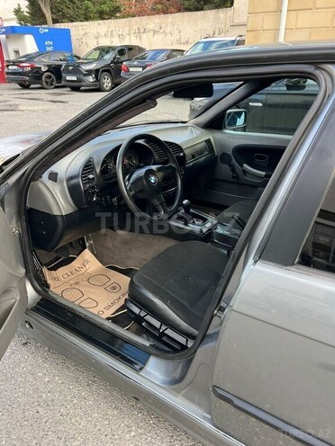 BMW 318 1992, 542,009 km - 1.8 l - Bakı