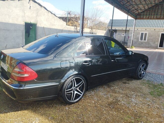 Mercedes E 220 d 2004, 255,000 km - 2.2 l - Bərdə