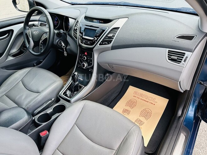 Hyundai Elantra 2015, 120,000 km - 1.8 l - Bakı