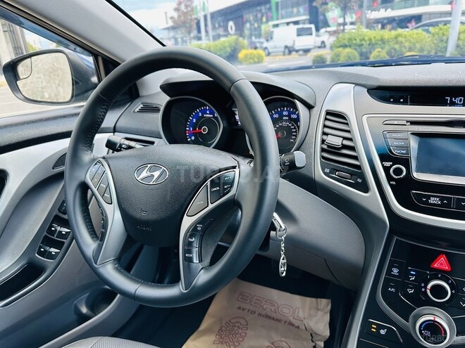 Hyundai Elantra 2015, 120,000 km - 1.8 l - Bakı