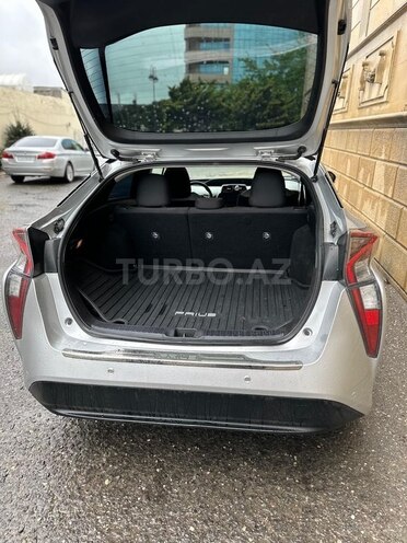 Toyota Prius 2018, 160,000 km - 1.8 л - Bakı